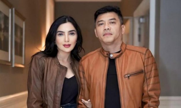 Ahanty Tunda Wisuda Demi Bareng Dengan Anang Dan Azriel