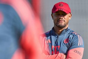 Pep Guardiola: Kompany Punya Potensi Latih Manchester City