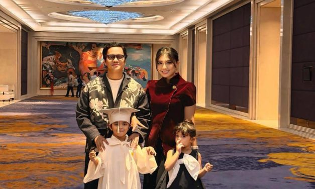 Wisuda Penuh Cinta! Ekspresi TK Ibrahim Bikin Hati Meleleh