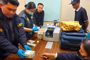 Cipete Geger! Polisi Temukan Brankas Berisi Dolar Asing