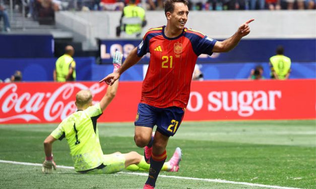 Perburuan Gol Makin Gila! Mikel Oyarzabal Ikut Tebar Ancaman