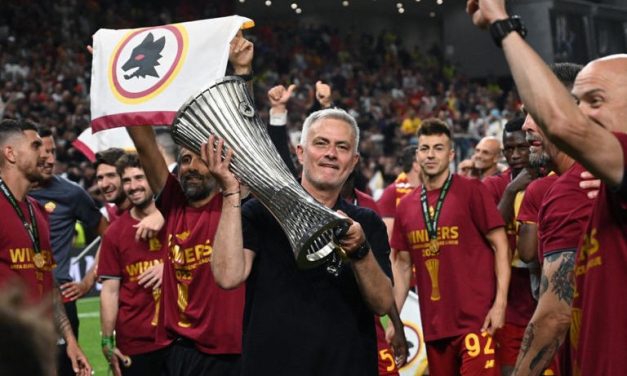 AS Roma: Mourinho Dan Luis Enrique, Reuni Di Liga Champions