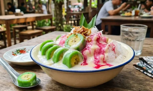 Es Pisang Ijo, Kuliner Legendaris Makassar Selalu Bikin Rindu