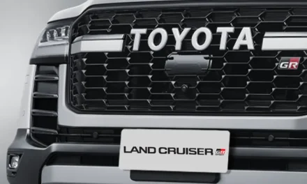 Makin Bertenaga! Toyota Land Cruiser 300 GR-S HEV Meluncur