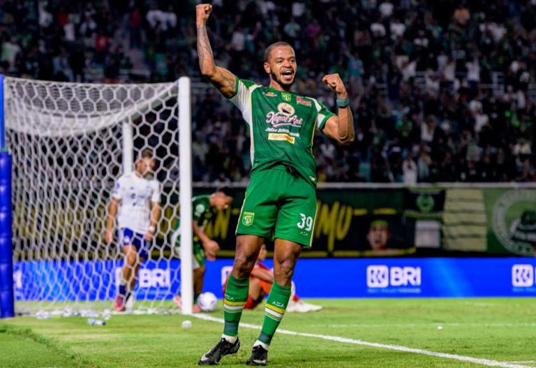 Gol Perdana! Alex Martins Berjuang Keras Demi Persebaya