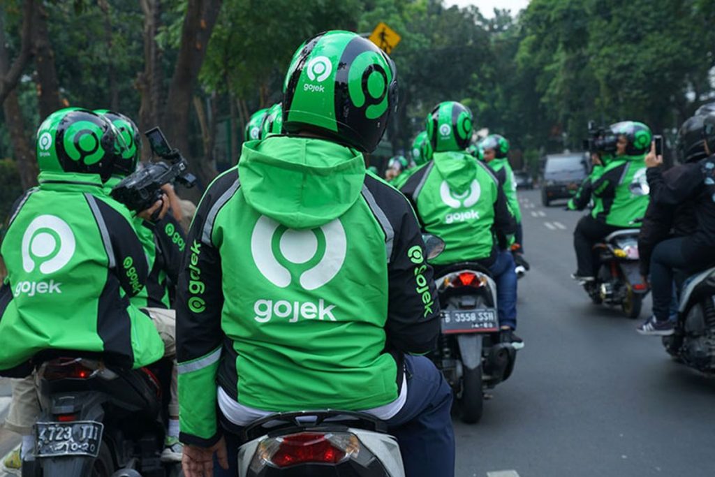 Teknologi Digital Gojek Sebagai Kemudahan Masyarakat