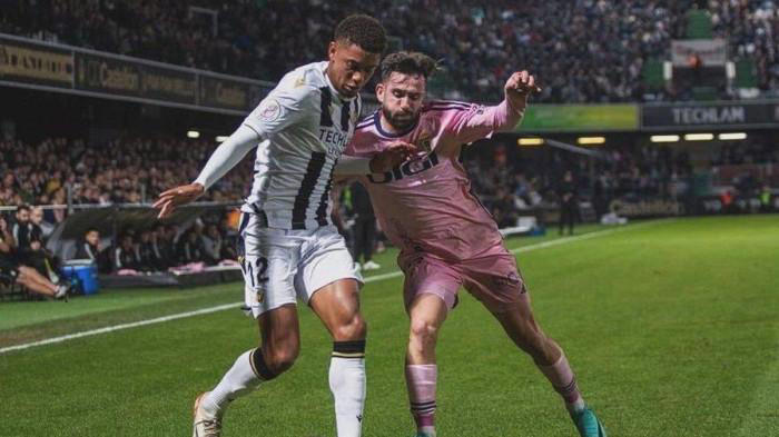 Perkuat Lini Belakang, Daijiro Chirino Pesaing Sengit Sandy Walsh
