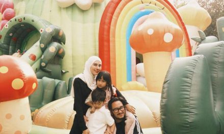 Quality Time! Syahnaz Sadiqah & Jeje Govinda Ajak Anak Berlibur