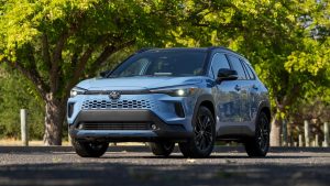 SUV Makin Modern! Toyota Corolla Cross 2026 Punya Grille Baru